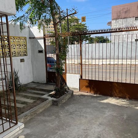 Вилла Casa Compacta No Prive Coqueiral Com Garagem Ресифи Экстерьер фото